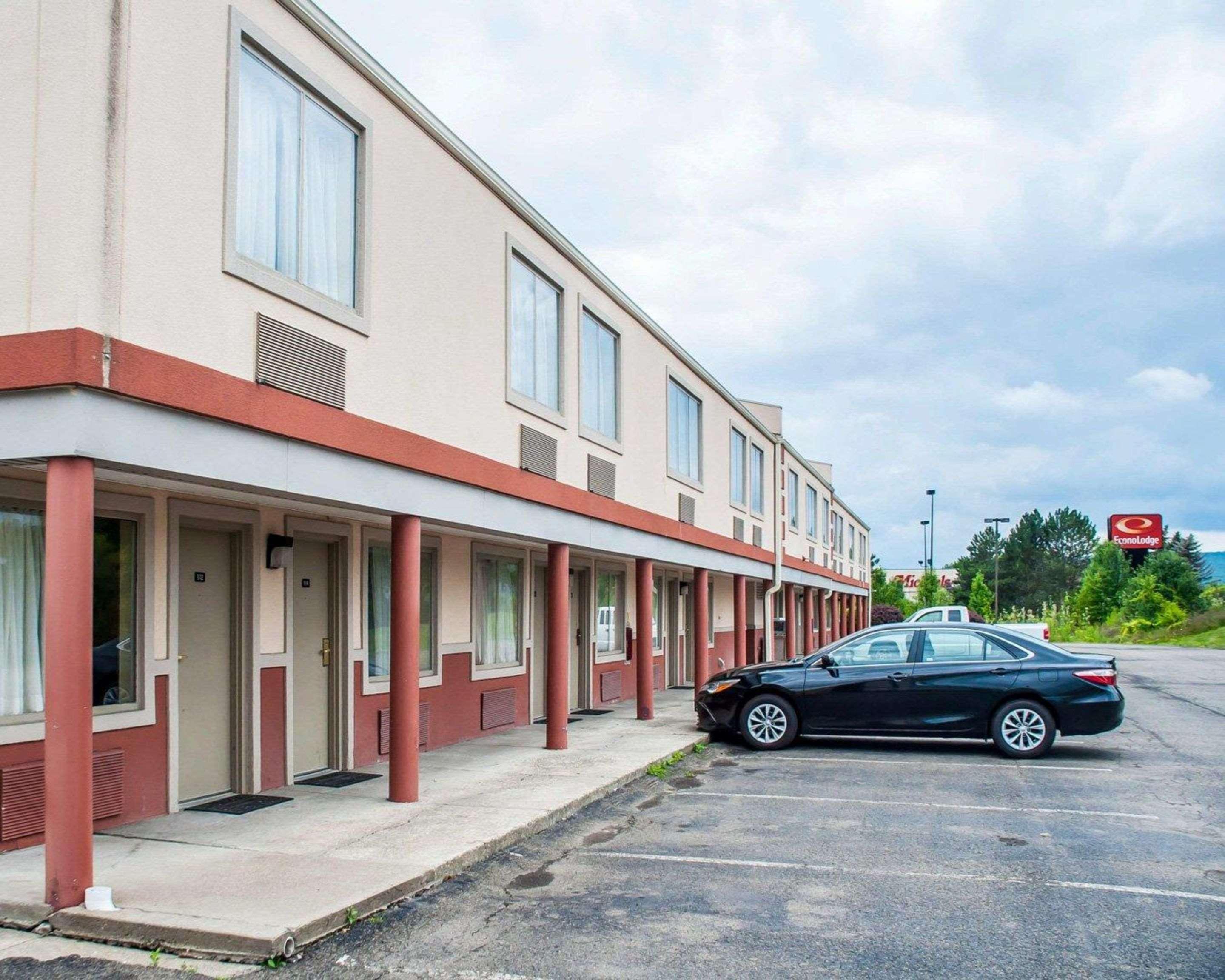 Econo Lodge Elmira-Corning Fisherville Zewnętrze zdjęcie
