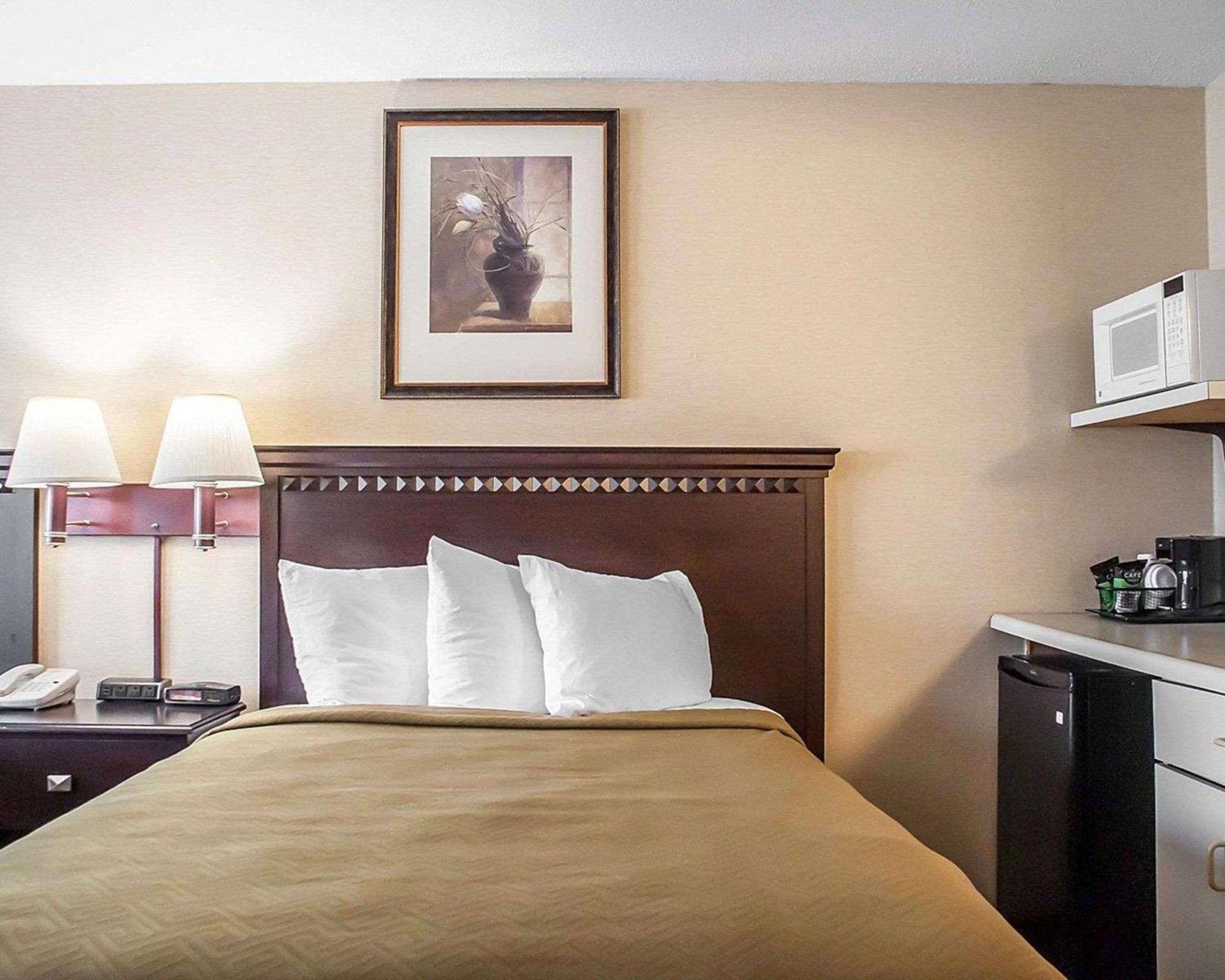 Econo Lodge Elmira-Corning Fisherville Zewnętrze zdjęcie