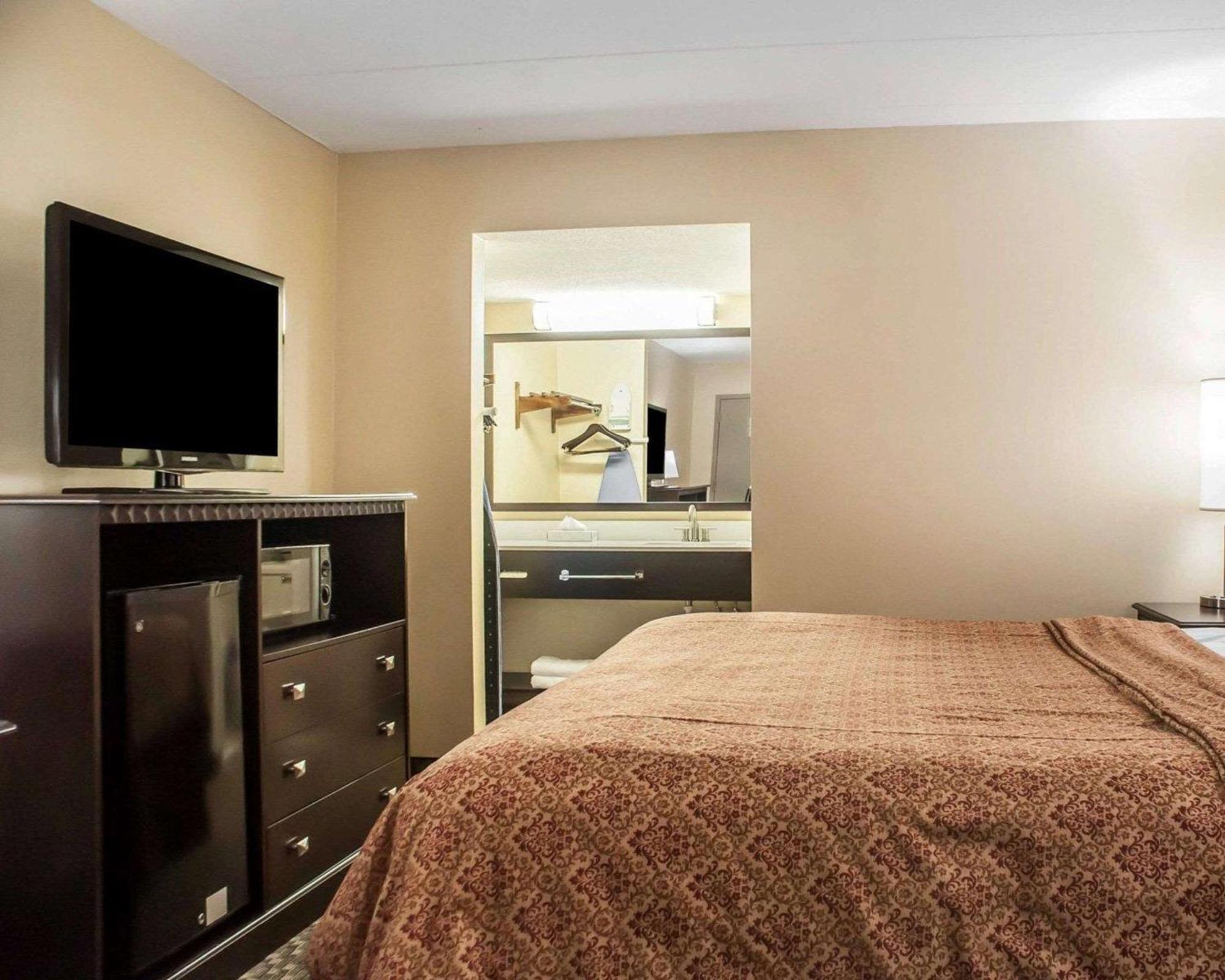 Econo Lodge Elmira-Corning Fisherville Zewnętrze zdjęcie