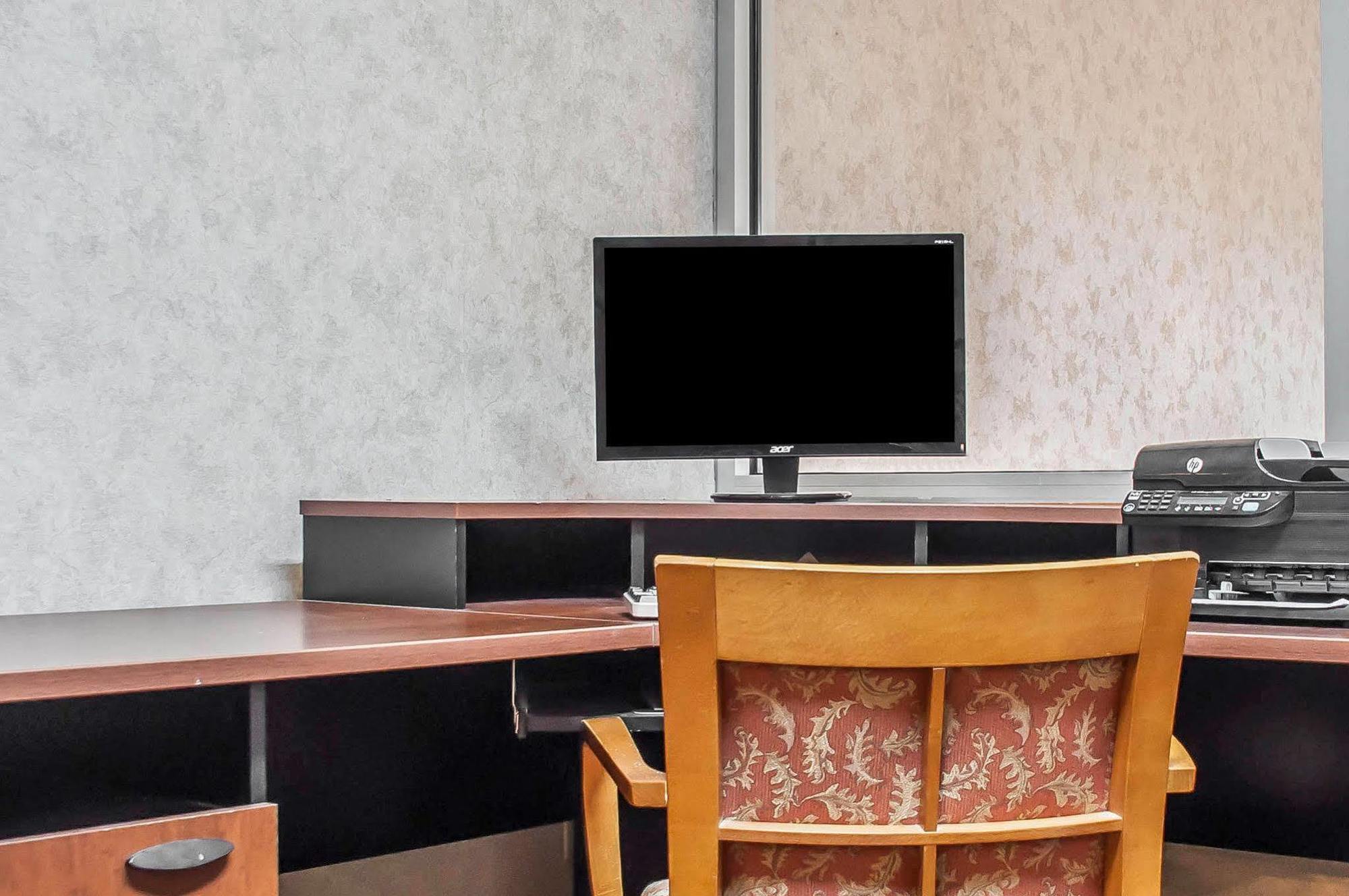 Econo Lodge Elmira-Corning Fisherville Zewnętrze zdjęcie